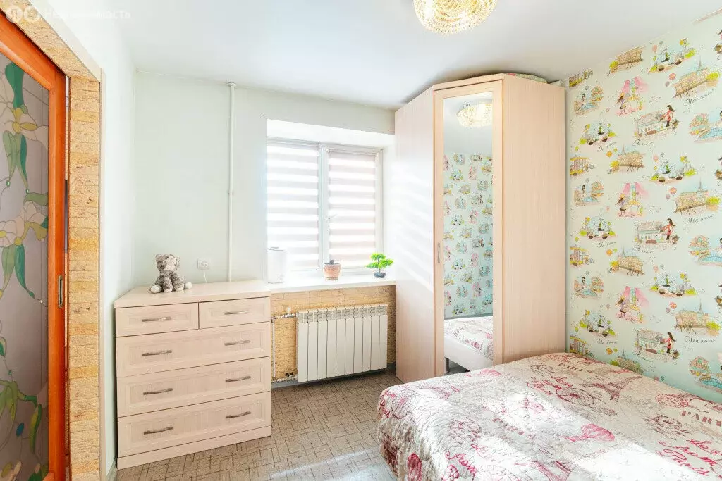 3-комнатная квартира: Омск, улица Всеволода Иванова, 15 (55.1 м) - Фото 1