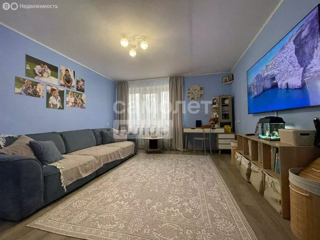3-комнатная квартира: Волгоград, Рионская улица, 5 (61.7 м) - Фото 0