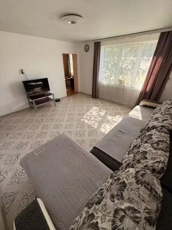 Дом в Иркутская область, Нукутский муниципальный округ, пос. ... - Фото 1
