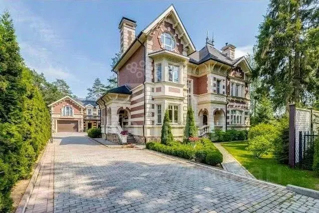 Дом в Московская область, Одинцовский городской округ, с. Жаворонки, ... - Фото 1