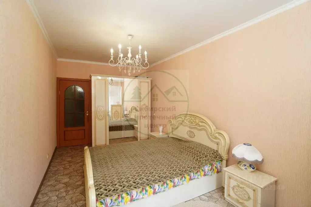 3-к кв. Омская область, Омск пос. Амурский, ул. Багратиона, 21к1 (95.5 ... - Фото 2