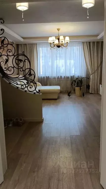 3-к кв. Москва ул. Марьинский Парк, 27 (73.0 м) - Фото 2