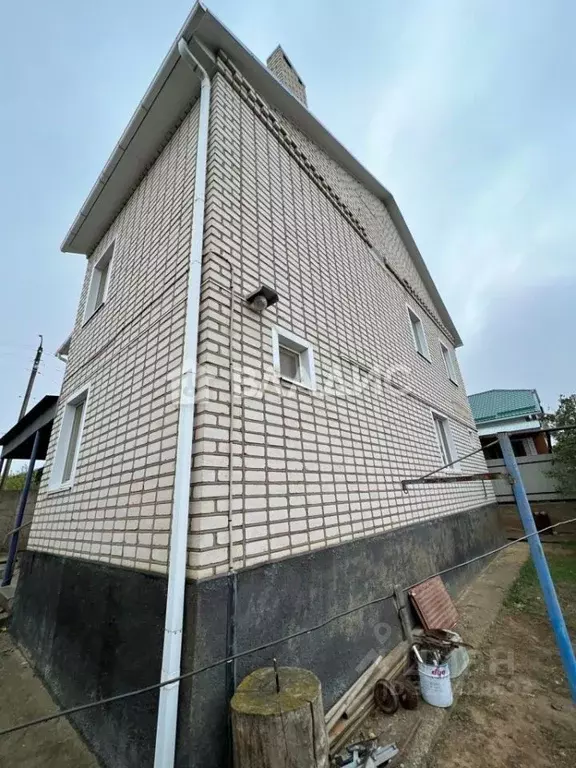 Дом в Калмыкия, Элиста ул. Б.К. Пашкова, 60 (177 м) - Фото 1