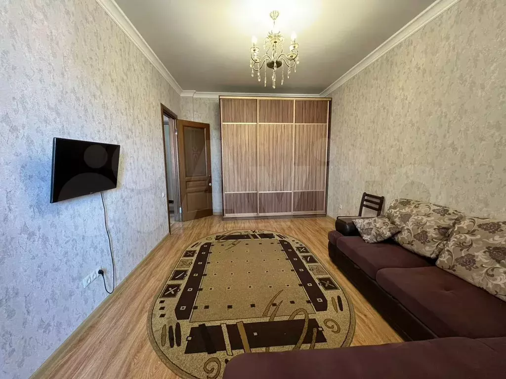 1-к. квартира, 50 м, 6/11 эт. - Фото 1