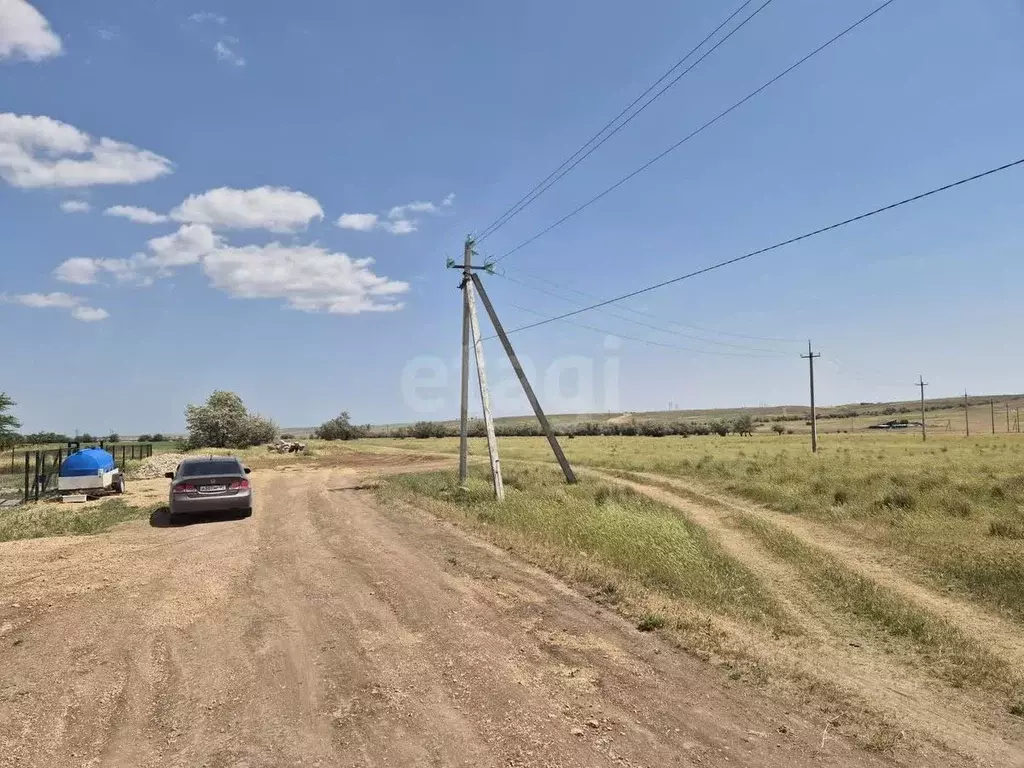 Участок в Крым, Кировский район, Журавское с/пос, с. Видное ул. ... - Фото 1
