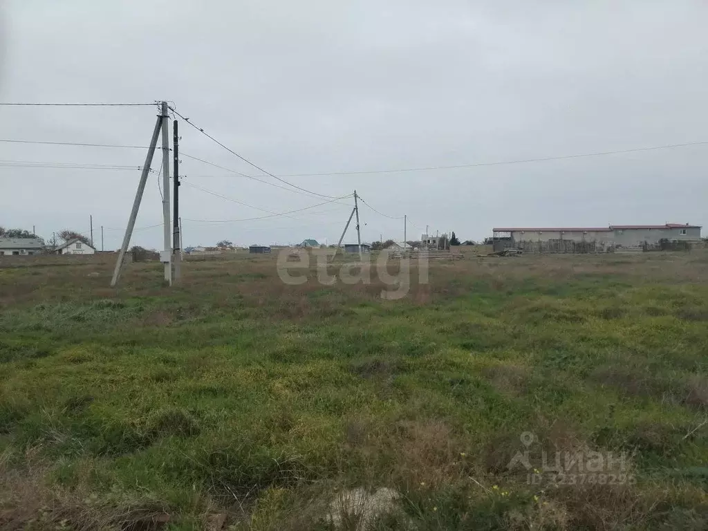 Участок в Крым, Ленинский район, Семисотское с/пос, с. Каменское ул. ... - Фото 0