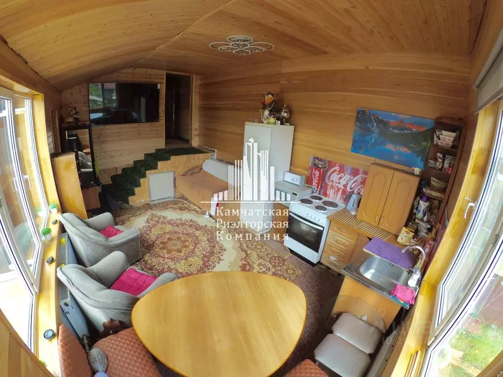 Дом в Камчатский край, Елизовский район, Новоавачинское с/пос, Надежда ... - Фото 2