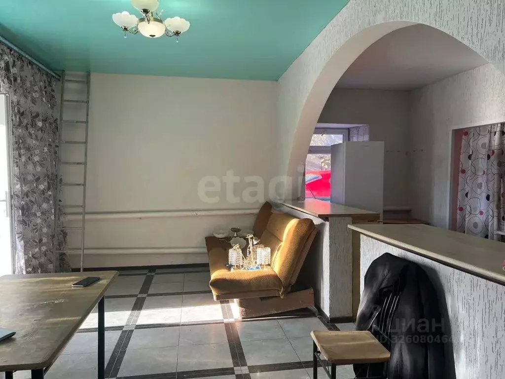 Дом в Краснодарский край, Темрюк ул. Калинина (170 м) - Фото 0