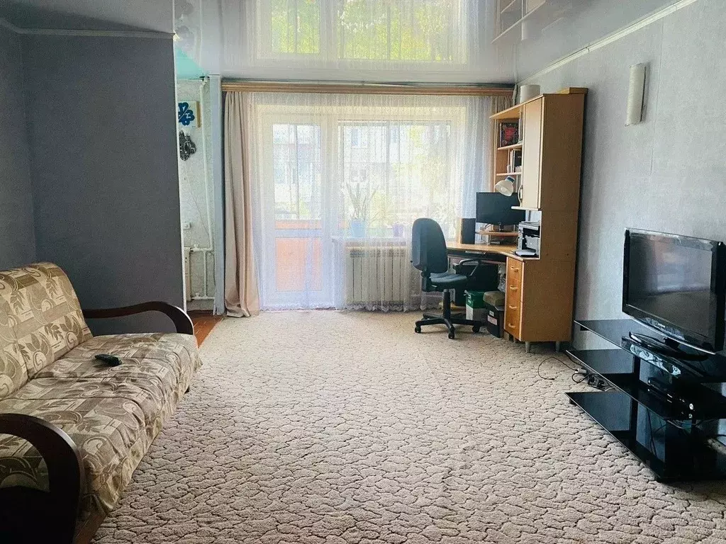 2-к кв. Челябинская область, Сатка ул. 50 лет ВЛКСМ, 17 (43.0 м) - Фото 0