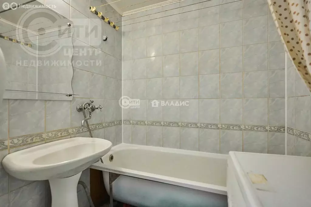 2-комнатная квартира: Воронеж, Ржевская улица, 9 (54 м) - Фото 0