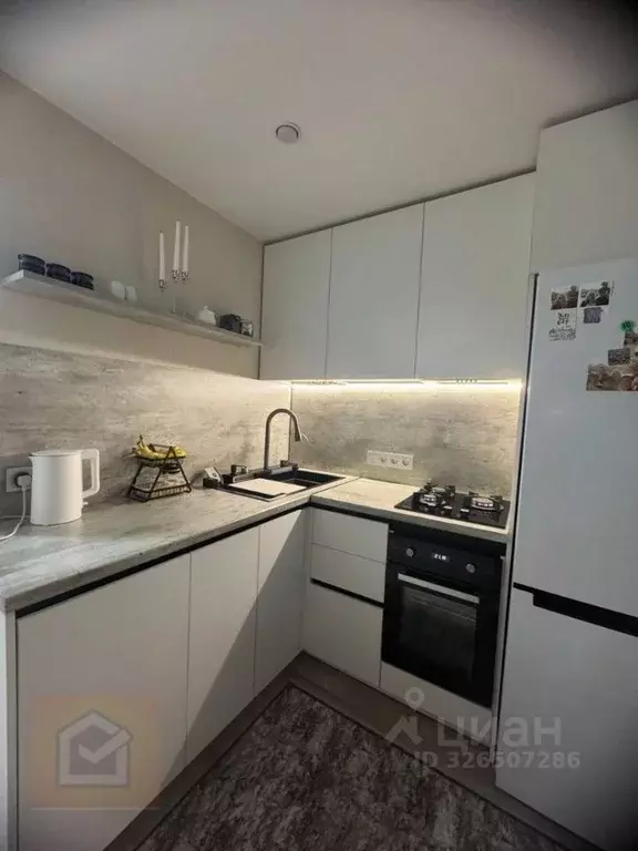 2-к кв. Крым, Евпатория просп. Победы, 17 (45.0 м) - Фото 1