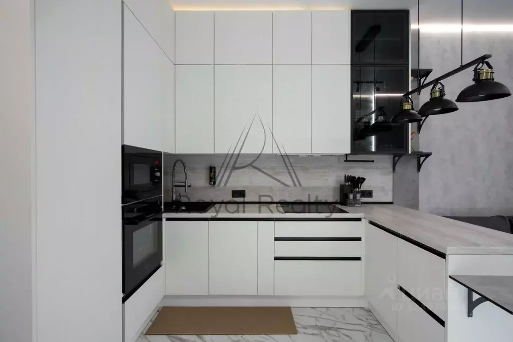 3-к кв. Санкт-Петербург ул. Александра Матросова, 1 (102.0 м) - Фото 1