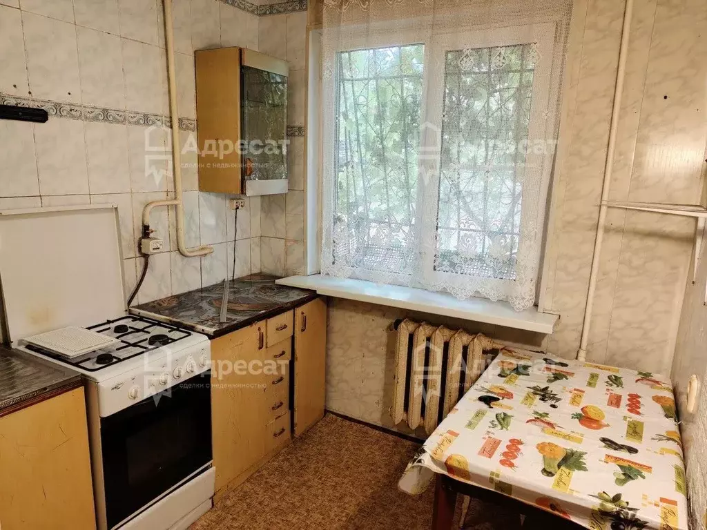 3-к кв. Волгоградская область, Волгоград ул. Одоевского, 82 (60.9 м) - Фото 0