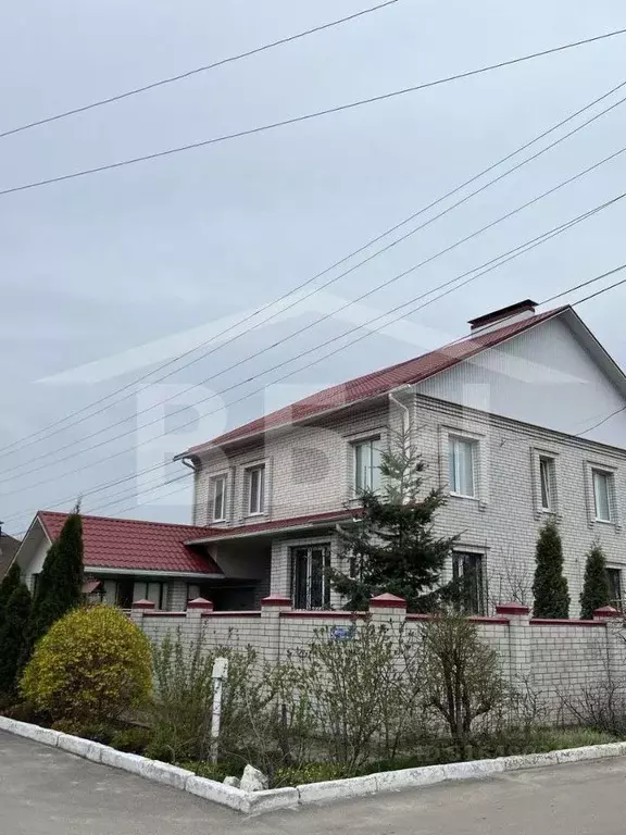 Дом в Воронежская область, Воронеж ул. 30-летия Октября, 55 (335 м) - Фото 1