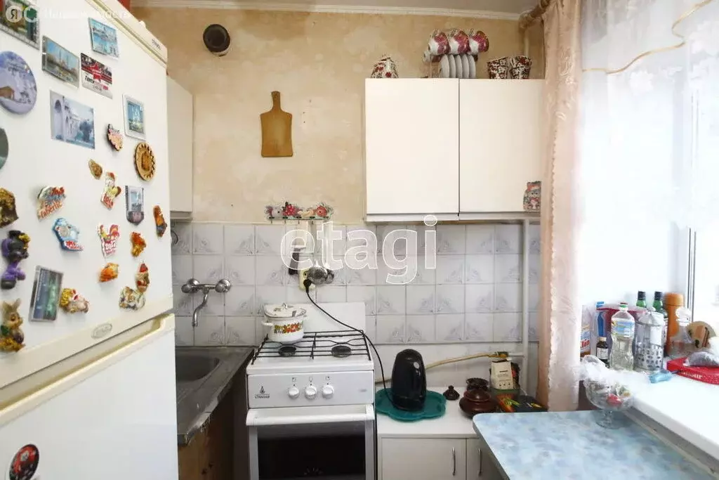 1-комнатная квартира: Ялуторовск, улица 50 лет Октября, 6 (29.4 м) - Фото 2