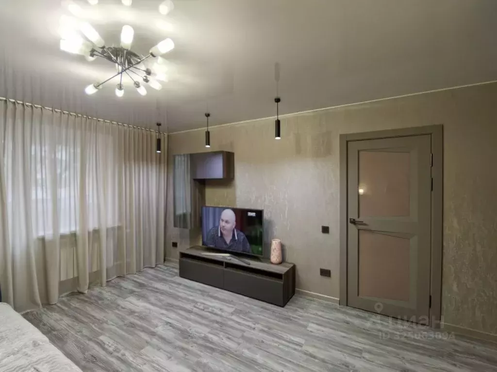 2-к кв. Сахалинская область, Южно-Сахалинск Ангарский пер., 4 (50.0 м) - Фото 2