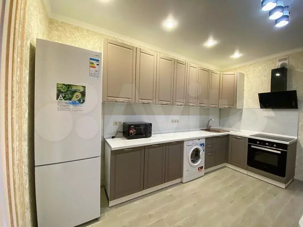 1-к. квартира, 40 м, 4/8 эт. - Фото 0
