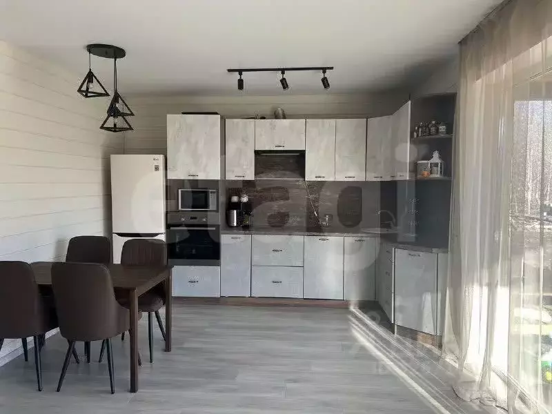 Дом в Томская область, Томск пос. Светлый, ул. Цветная (90 м) - Фото 1