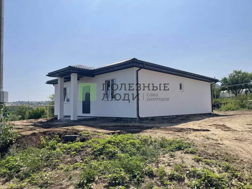 Дом в Саратовская область, Саратов проезд 5-й Монашенский (92 м) - Фото 0