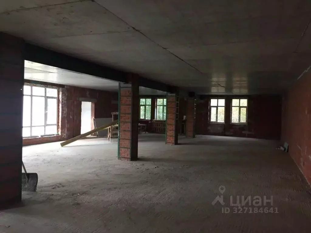 Помещение свободного назначения в Калужская область, Калуга ул. ... - Фото 1