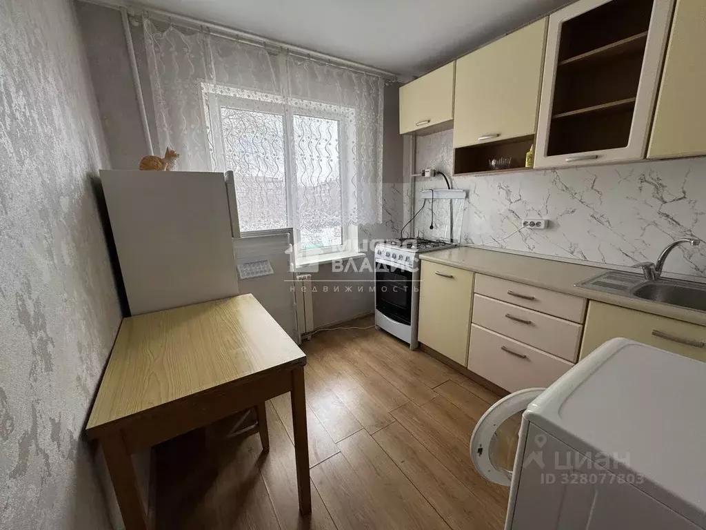 1-к кв. Омская область, Омск Заозерный мкр, ул. Светлая, 1/2 (31.0 м) - Фото 1