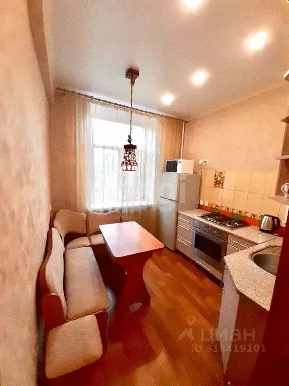 2-к кв. Воронежская область, Воронеж пл. Ленина, 9 (58.2 м) - Фото 0