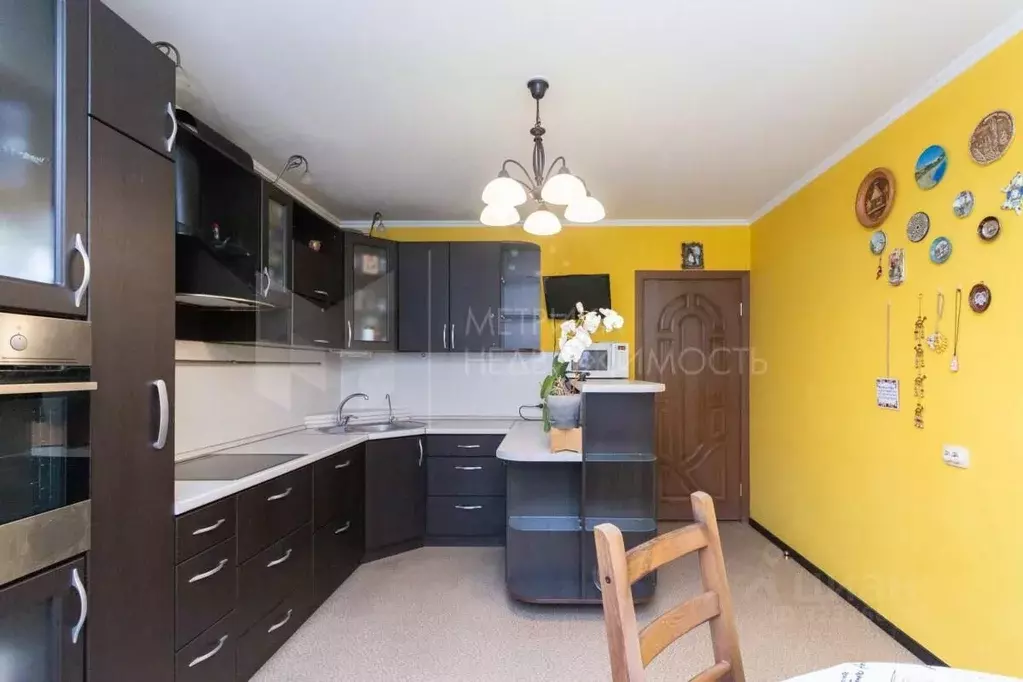 2-к кв. Тюменская область, Тюмень ул. Пермякова, 78к1 (72.1 м) - Фото 1