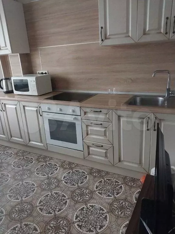 2-к. квартира, 61 м, 7/17 эт. - Фото 1