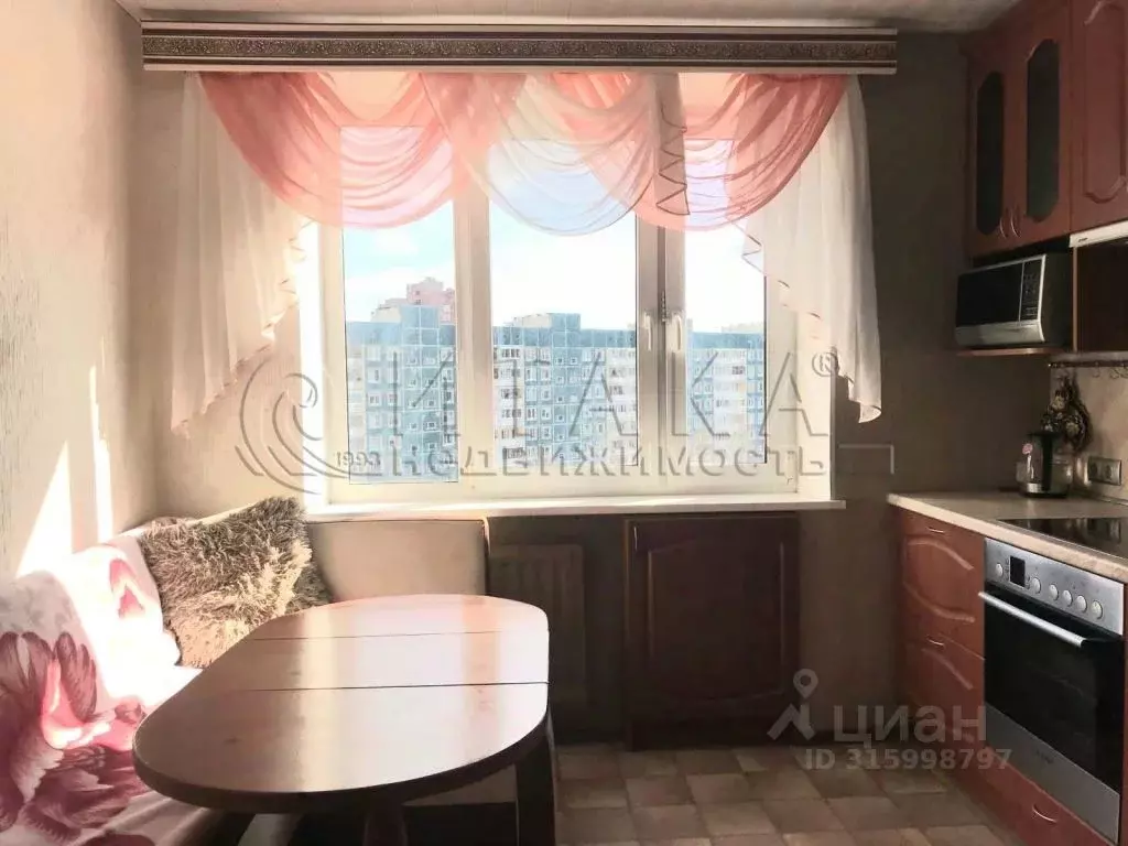 3-к кв. Санкт-Петербург просп. Королева, 42К3 (71.4 м) - Фото 1