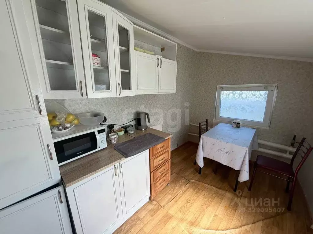 Дом в Калмыкия, Элиста ул. Имени В. Косиева, 60 (65 м) - Фото 2
