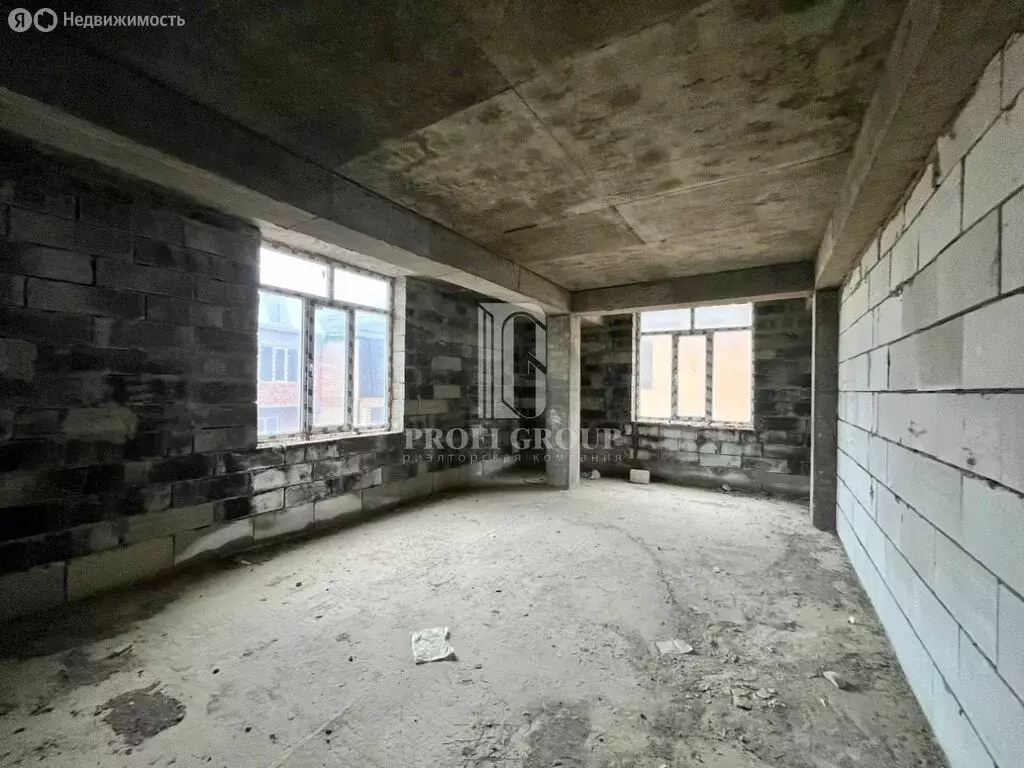 3-комнатная квартира: Махачкала, 1-й тупик Хуршилова, 17 (115 м) - Фото 1