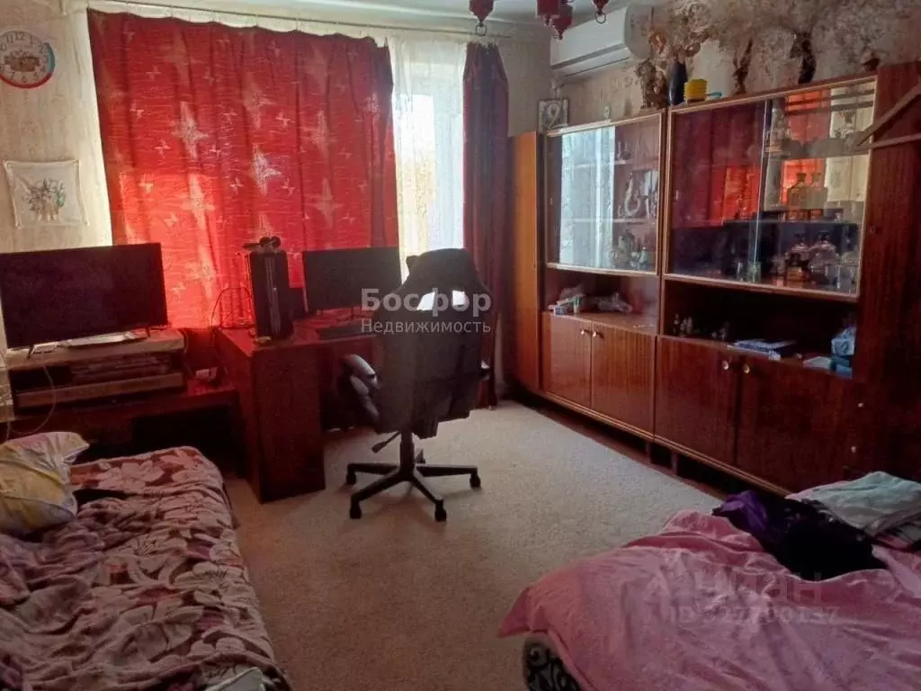 2-к кв. Крым, Феодосия ул. Чкалова, 181 (50.7 м) - Фото 1