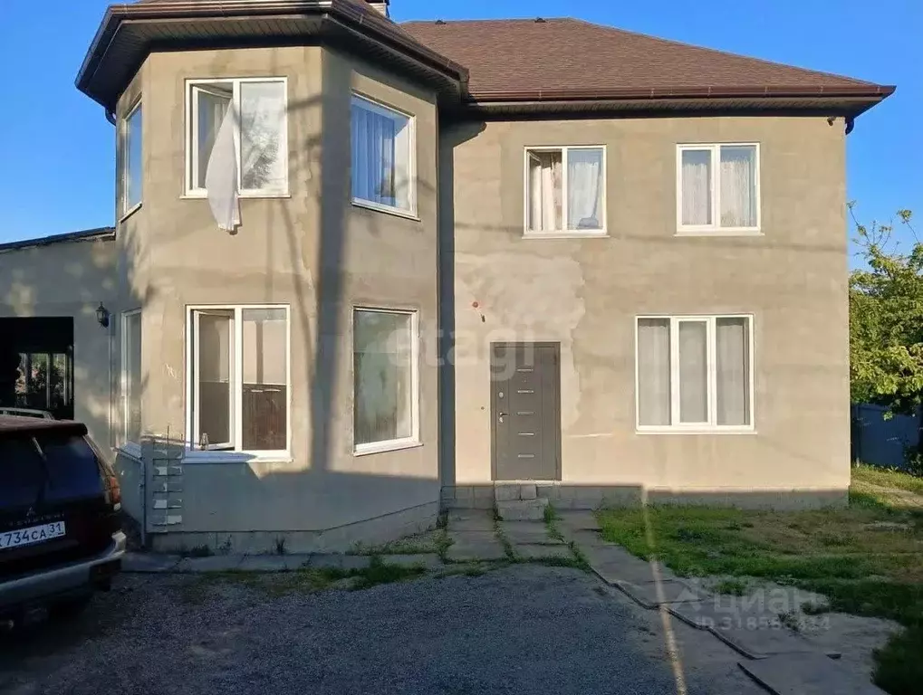 Дом в Белгородская область, Белгород Индустриальная ул., 66 (250 м) - Фото 0