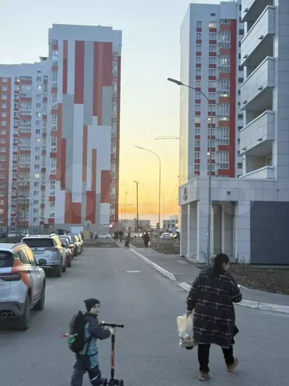 Торговая площадь 87м2 (подходит под общепит) остан - Фото 1