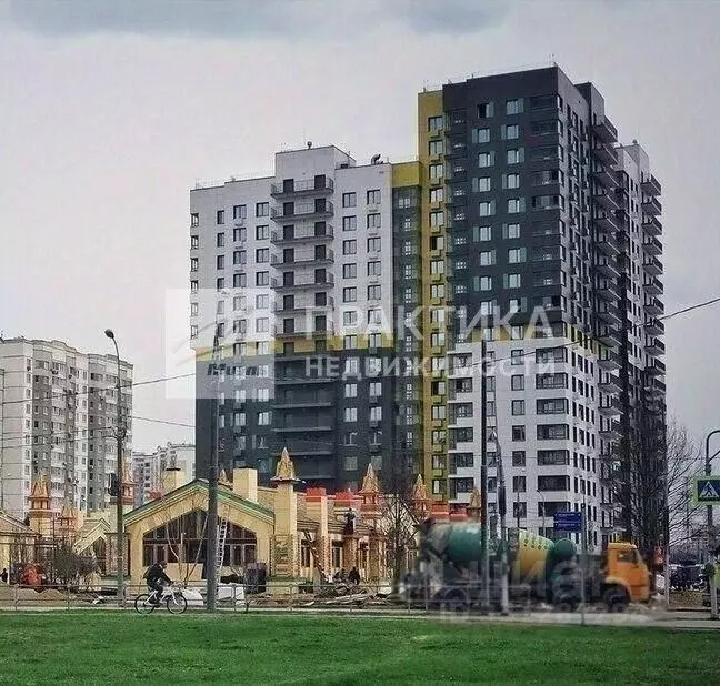 3-к кв. Москва ул. Наташи Качуевской, 5 (88.8 м) - Фото 1