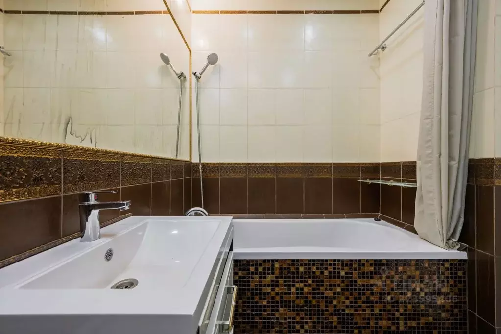 1-к кв. Свердловская область, Екатеринбург ул. Соболева, 21к4 (43.9 м) - Фото 1