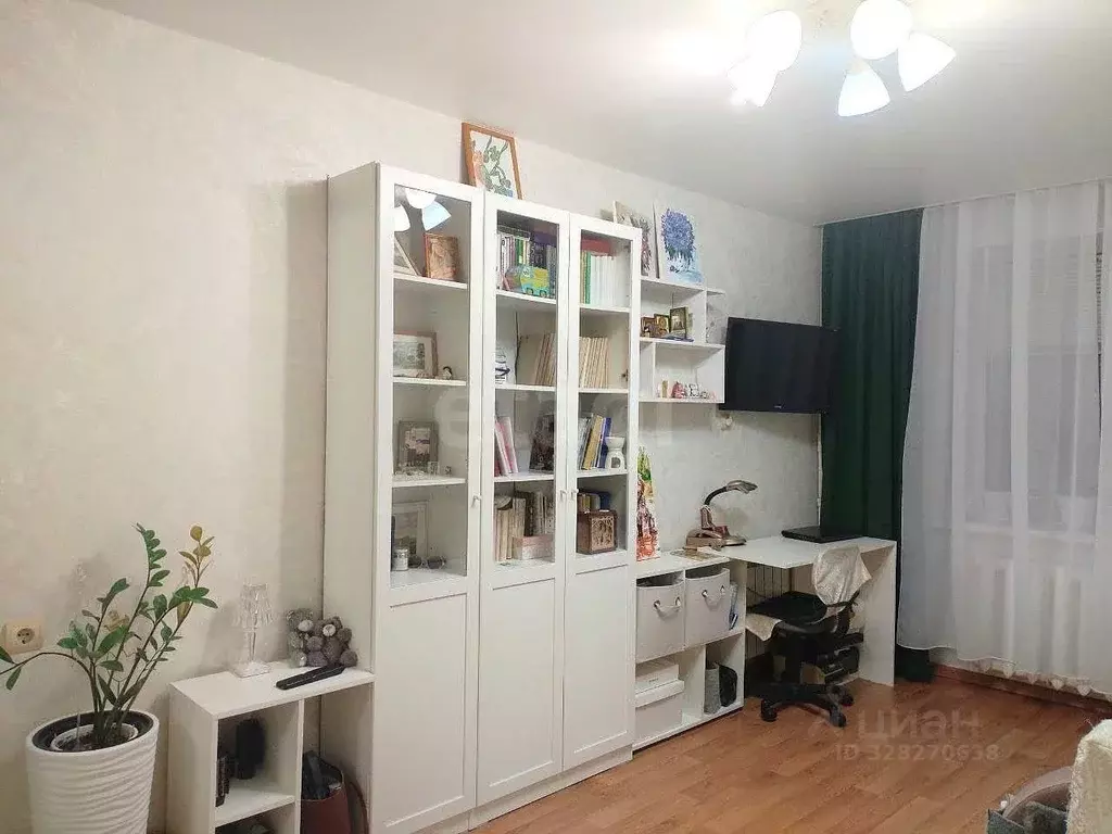 3-к кв. Самарская область, Самара Гвардейская ул., 14 (66.4 м) - Фото 0