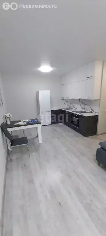 2-комнатная квартира: Ялуторовск, улица Свободы, 238 (58.6 м) - Фото 2