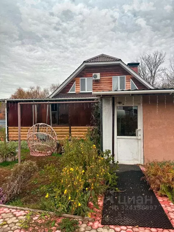 Дом в Самарская область, Волжский район, Черновский с/пос, с. ... - Фото 1