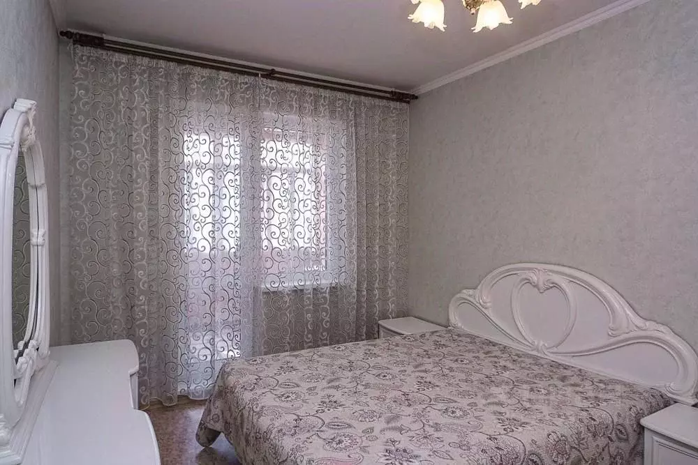 3-к кв. Омская область, Омск ул. Дмитриева, 2/1 (63.2 м) - Фото 0