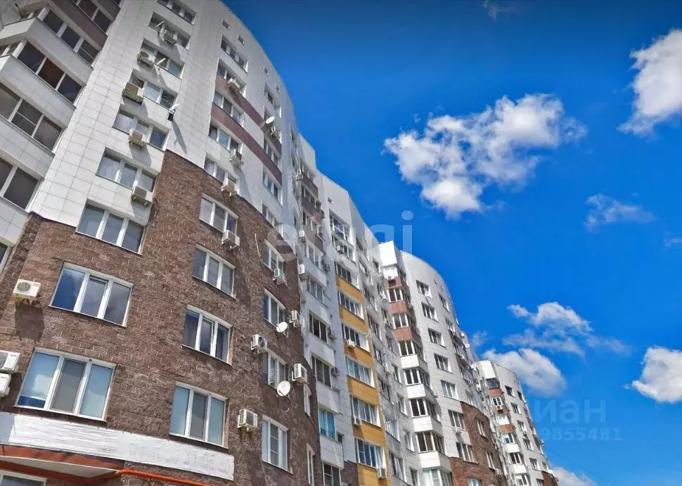 2-к кв. Курская область, Курск ул. Володарского, 70 (90.5 м) - Фото 0