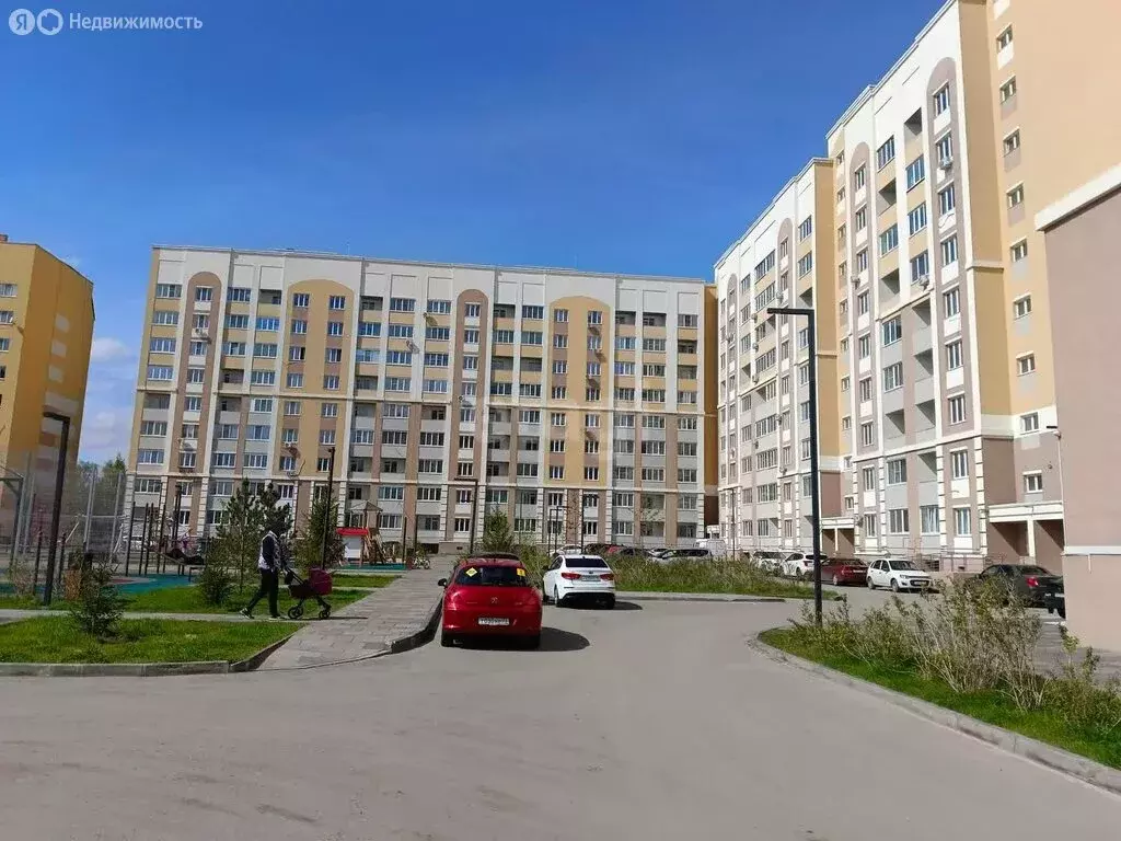 3-комнатная квартира: Ульяновск, улица Ульяны Громовой, 10А (80 м) - Фото 0