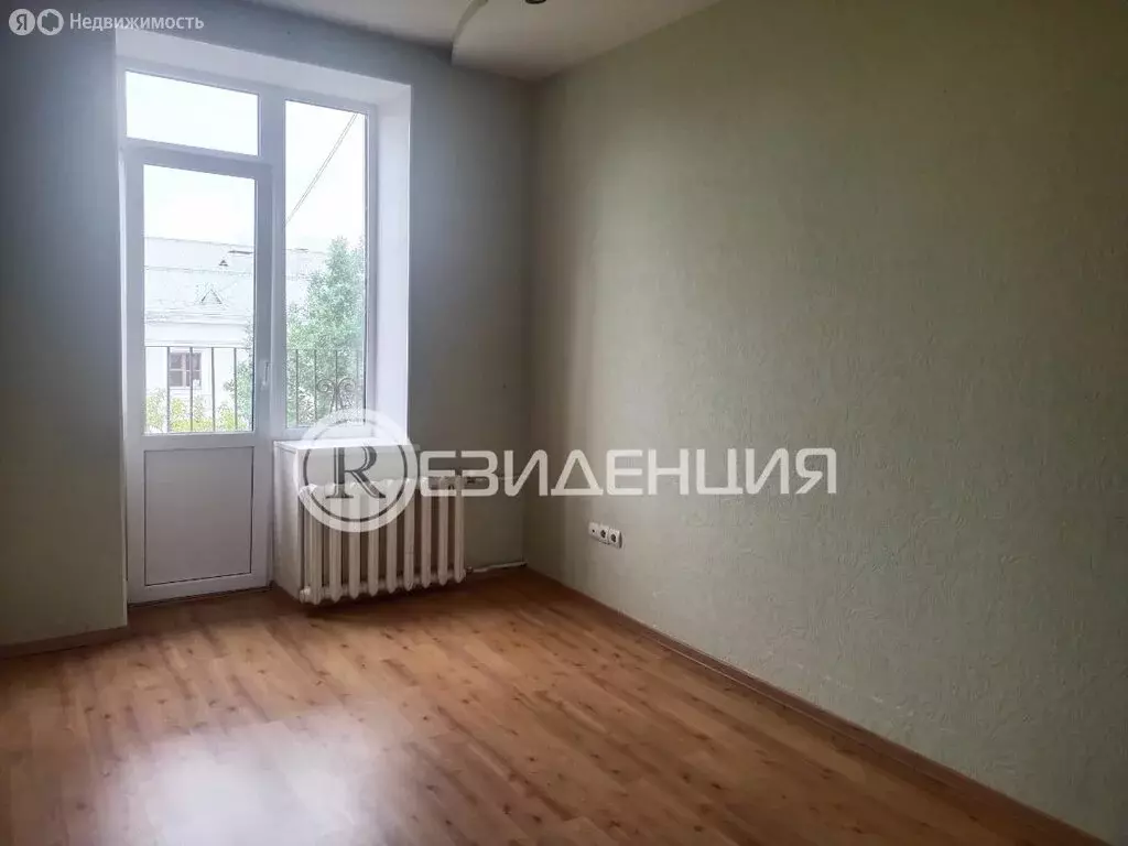 3-комнатная квартира: Пермь, улица Соловьёва, 12 (66.5 м) - Фото 1