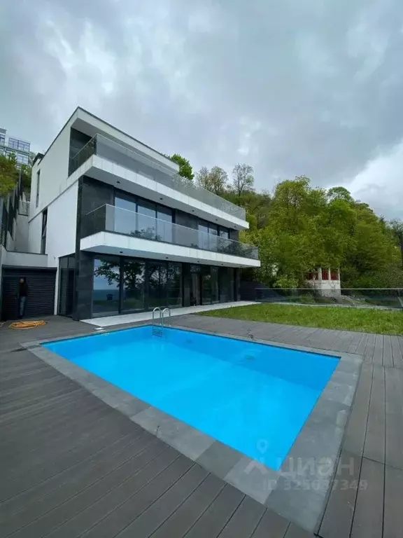 Дом в Краснодарский край, Сочи Ландышевая ул., 148 (297 м) - Фото 1