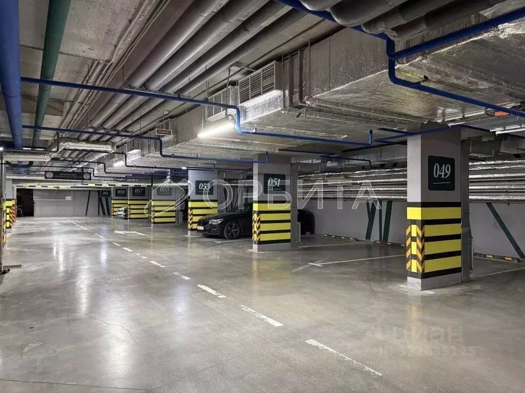 Гараж в Тюменская область, Тюмень ул. Николая Машарова, 8 (18 м) - Фото 1