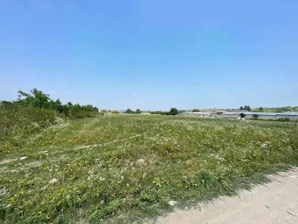 Участок в Кабардино-Балкария, Нальчик Вольный Аул кп, ул. Мазлоева ... - Фото 1