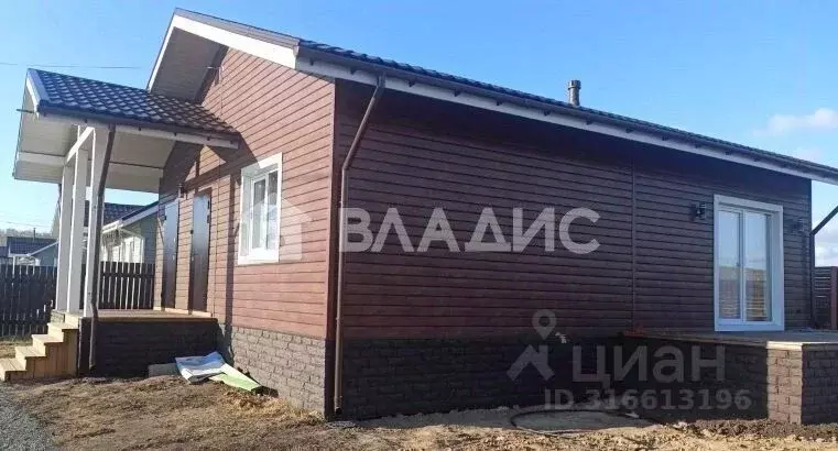 Дом в Красноярский край, Емельяновский район, с. Шуваево ул. ... - Фото 1