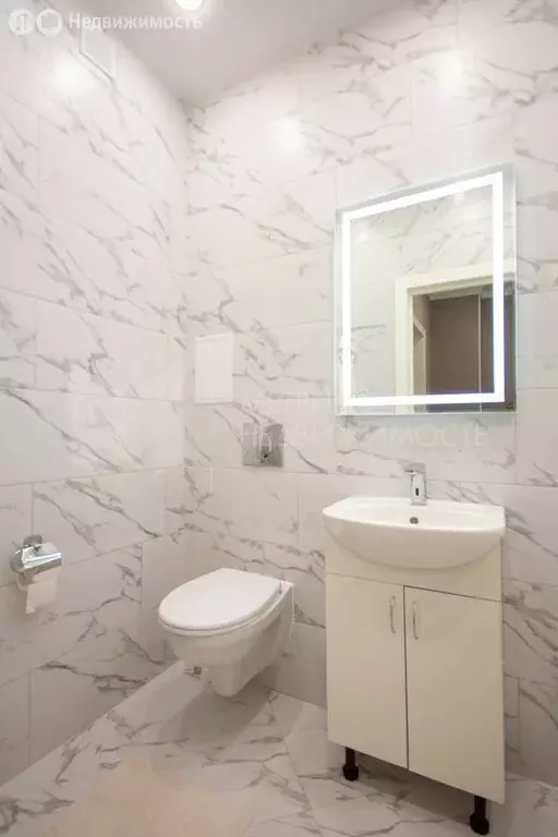 Квартира-студия: Тюмень, Таврическая улица, 9к7 (33.4 м) - Фото 0
