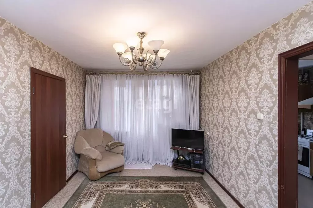 2-к кв. Тюменская область, Тюмень ул. Республики, 192 (45.9 м) - Фото 1