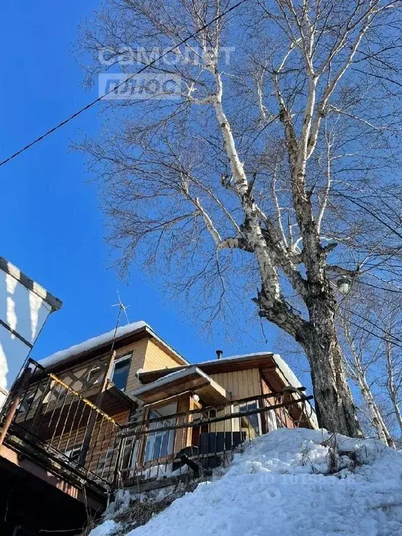 Дом в Камчатский край, Петропавловск-Камчатский Краснофлотская ул., 15 ... - Фото 0